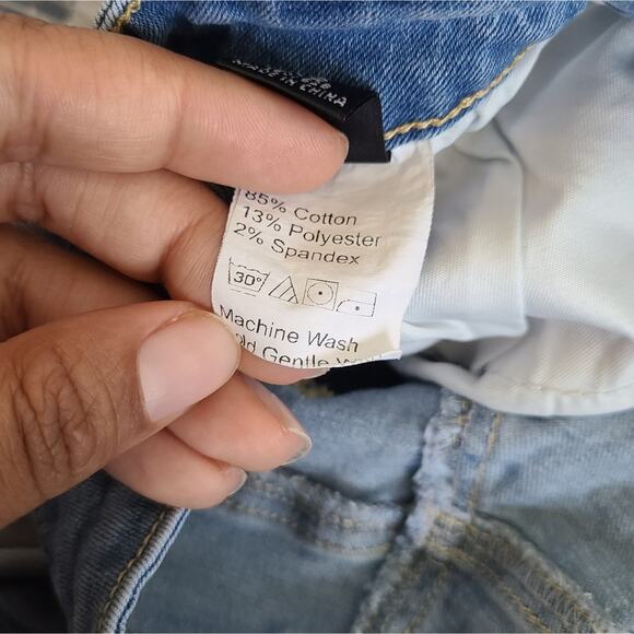 SHEIN Light Wash Distressed High Rise Jeans Size XS - Picture 8 of 12